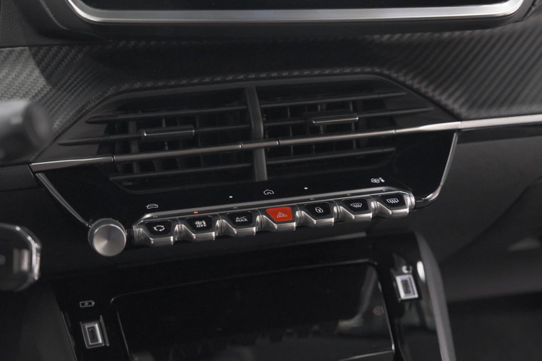 Vehicle Image 40