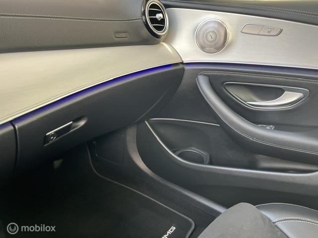 Vehicle Image 29