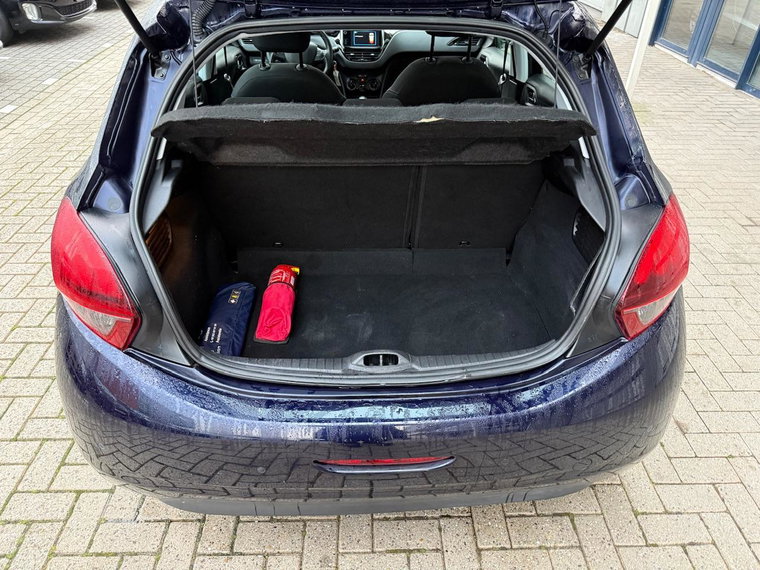 Vehicle Image 27