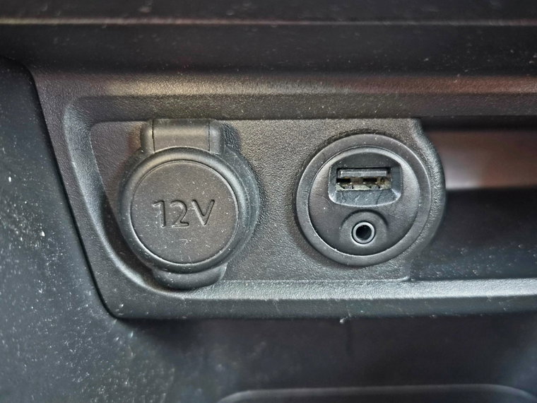 Vehicle Image 28