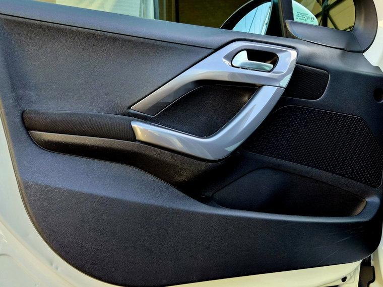 Vehicle Image 37