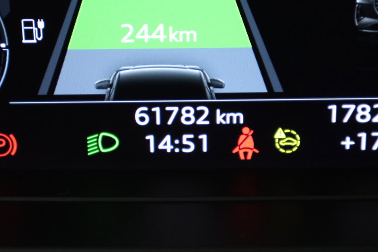 Vehicle Image 30
