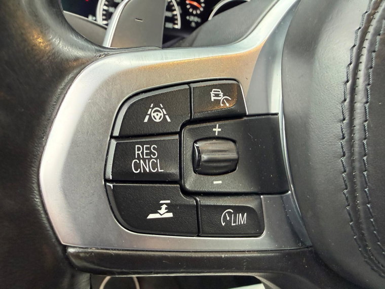 Vehicle Image 27