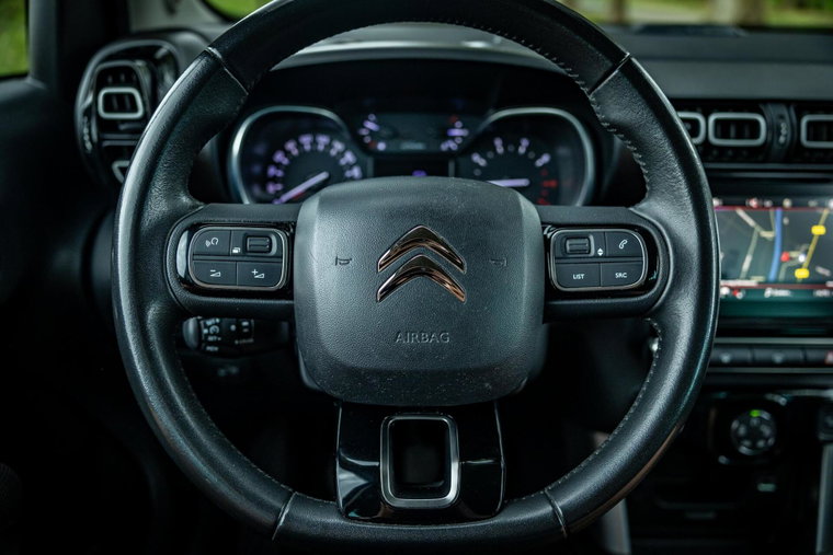 Vehicle Image 21