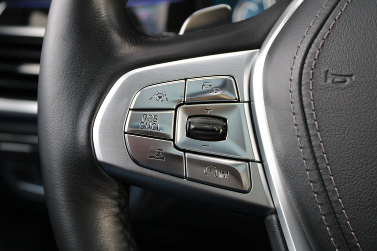 Vehicle Image 35
