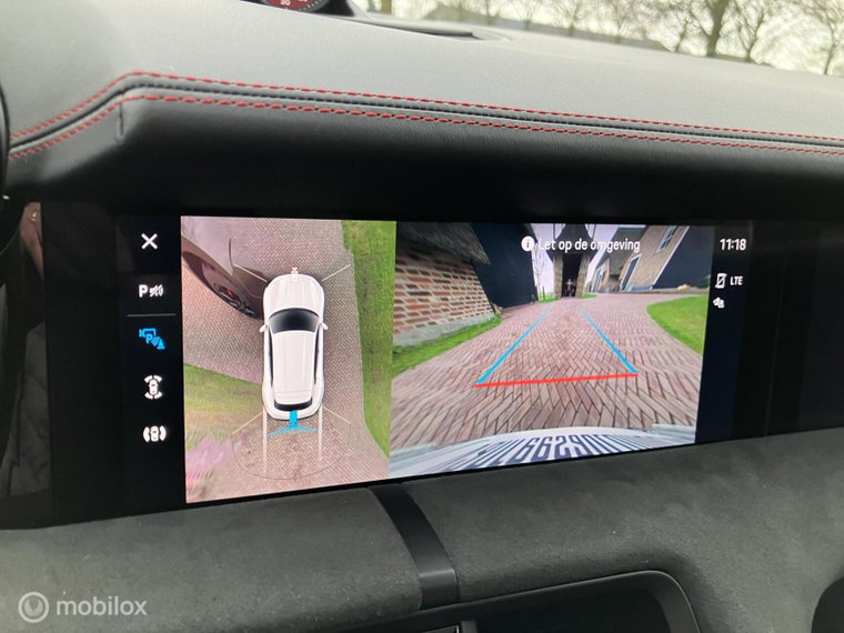 Vehicle Image 11