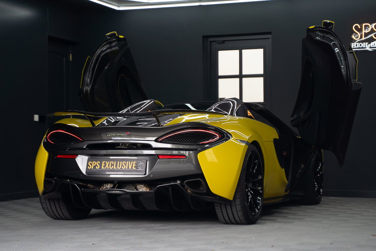 Vehicle Image 40