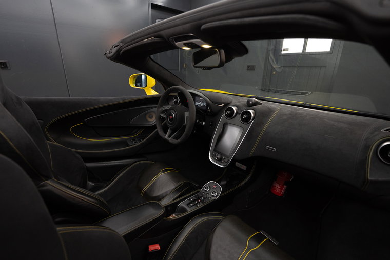 Vehicle Image 42