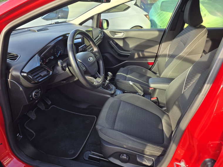 Vehicle Image 19