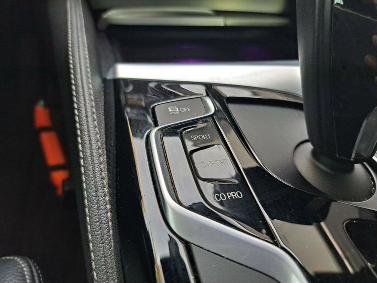 Vehicle Image 48