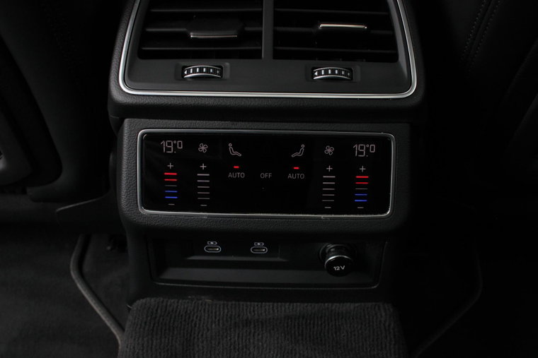 Vehicle Image 40