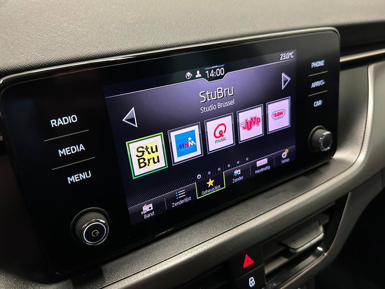 Vehicle Image 14