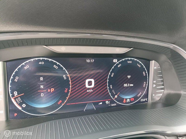 Vehicle Image 28