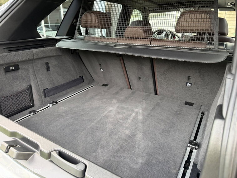 Vehicle Image 38