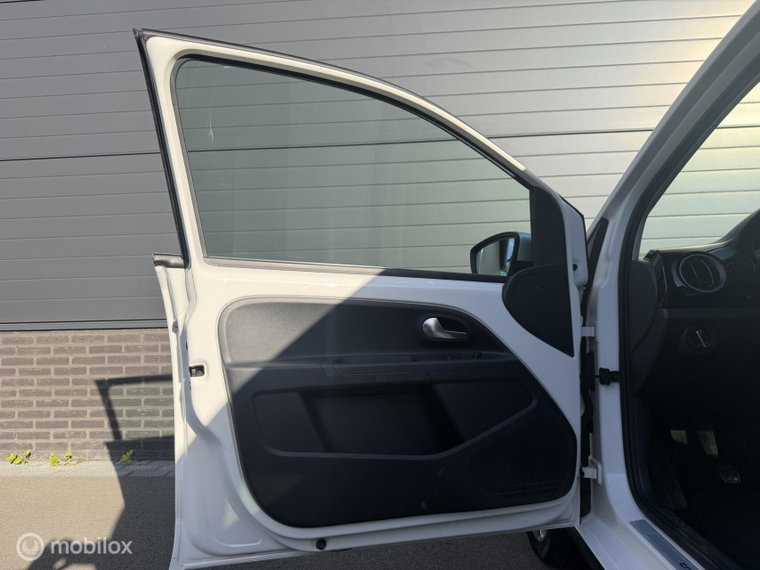 Vehicle Image 27