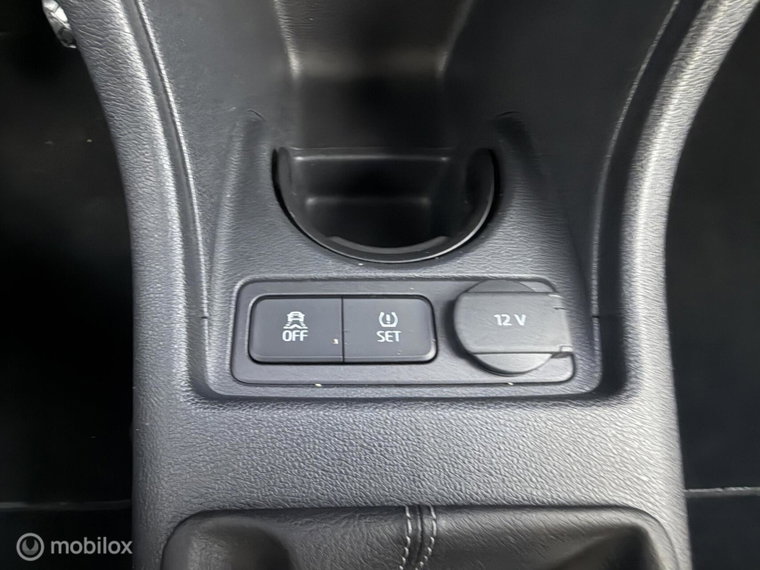 Vehicle Image 42
