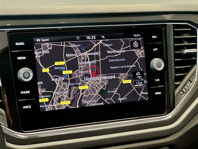 Vehicle Image 19