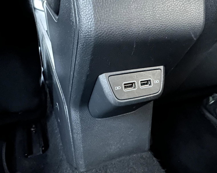 Vehicle Image 27
