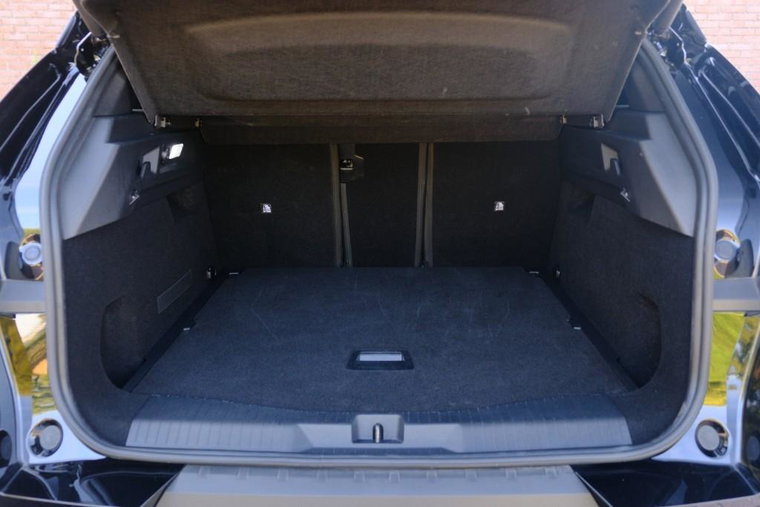Vehicle Image 30