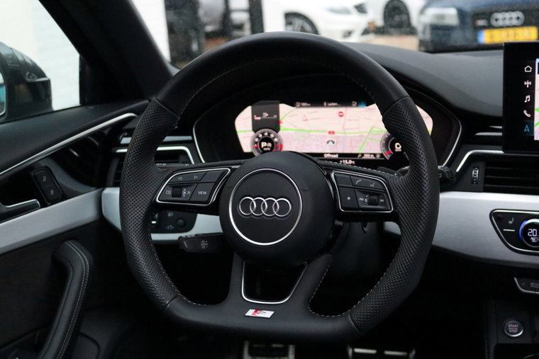 Vehicle Image 22
