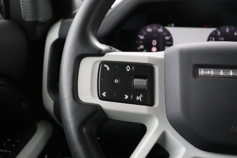 Vehicle Image 38