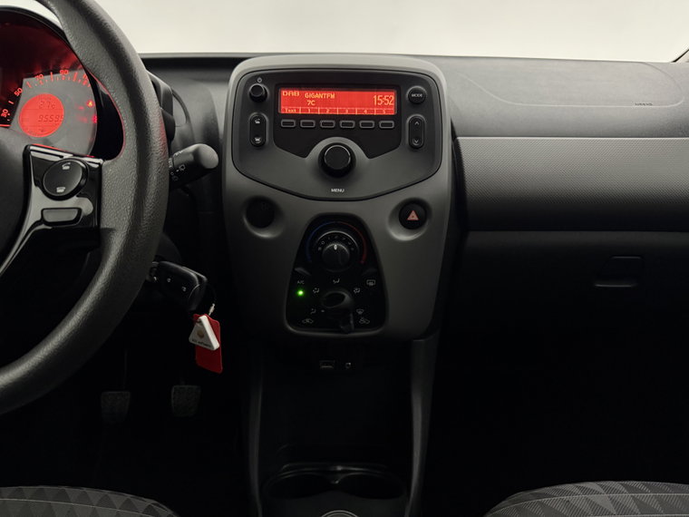 Vehicle Image 17