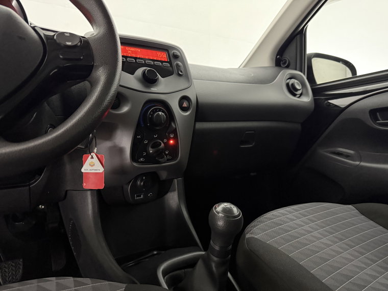 Vehicle Image 23