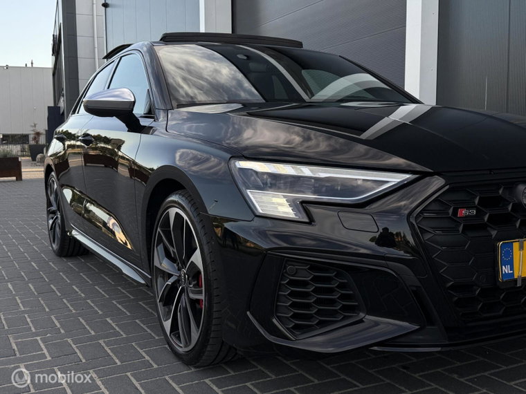 Vehicle Image 41