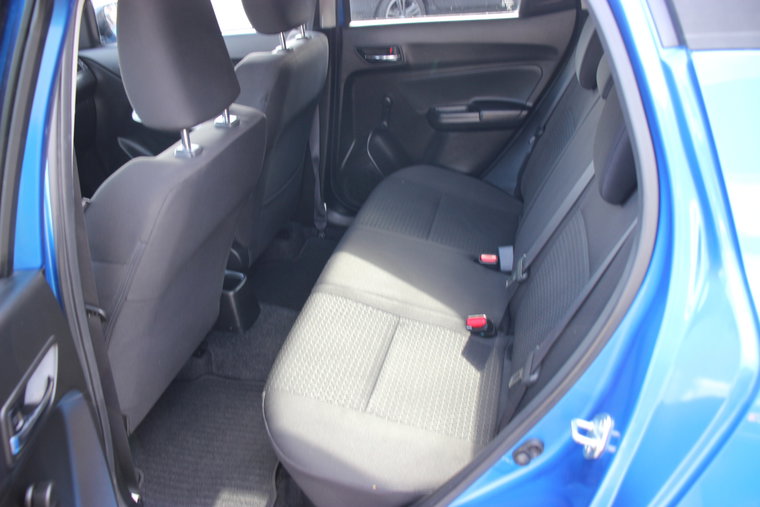 Vehicle Image 11