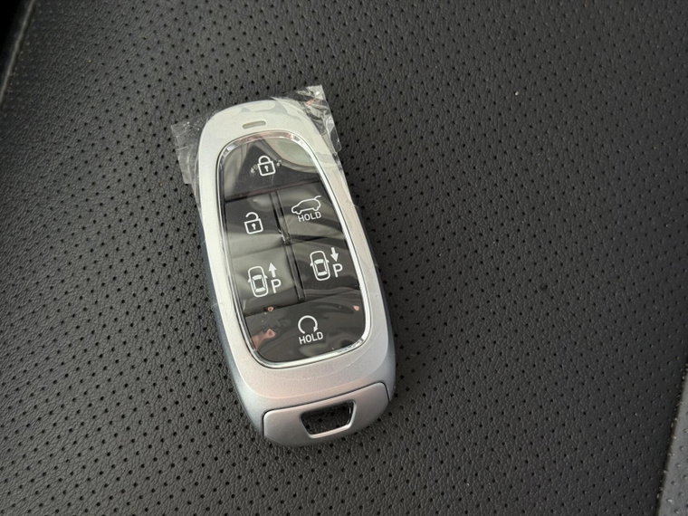 Vehicle Image 29