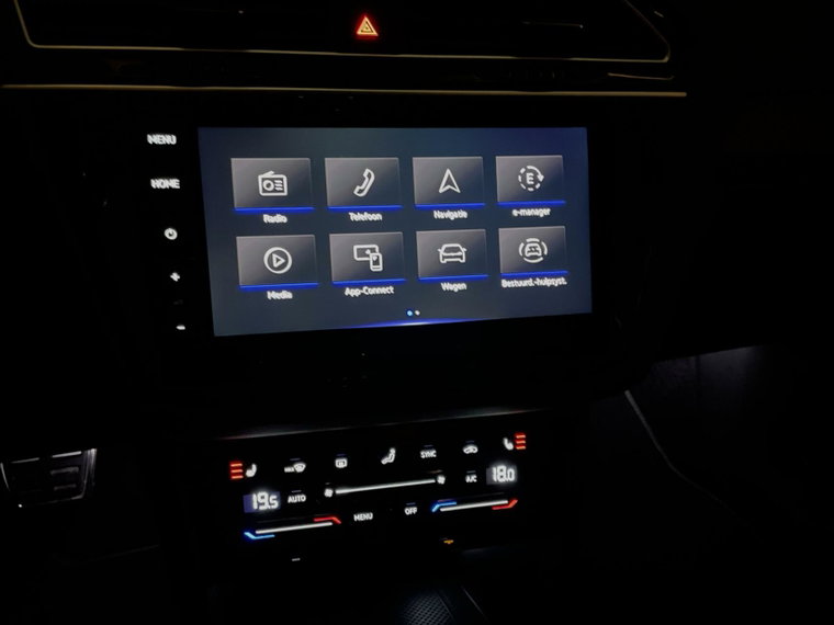 Vehicle Image 38
