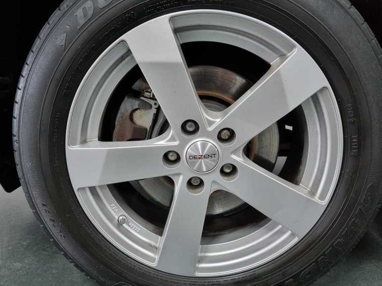 Vehicle Image 30