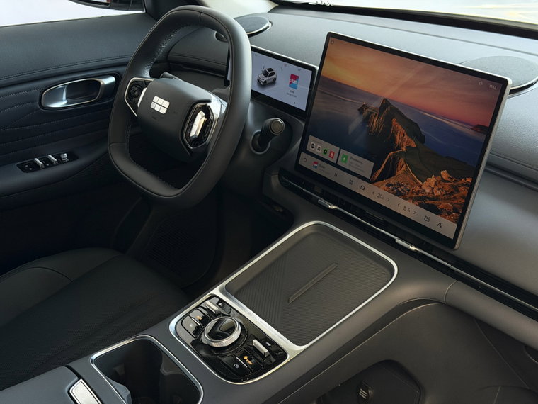 Vehicle Image 30
