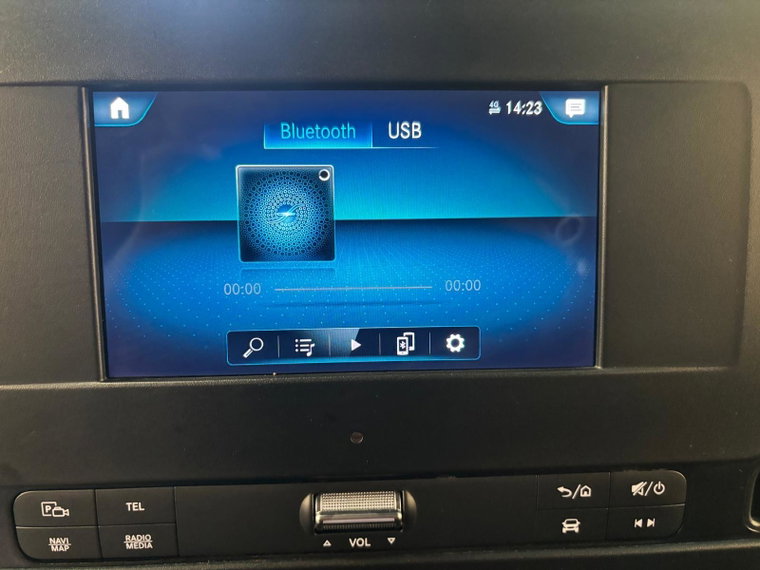 Vehicle Image 19