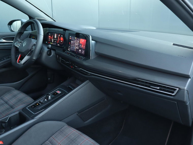 Vehicle Image 39