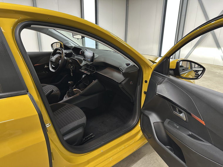 Vehicle Image 30