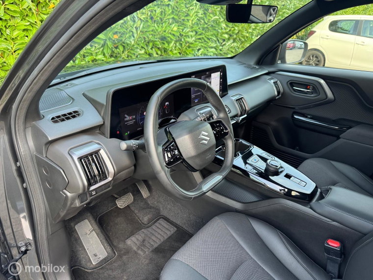 Vehicle Image 15