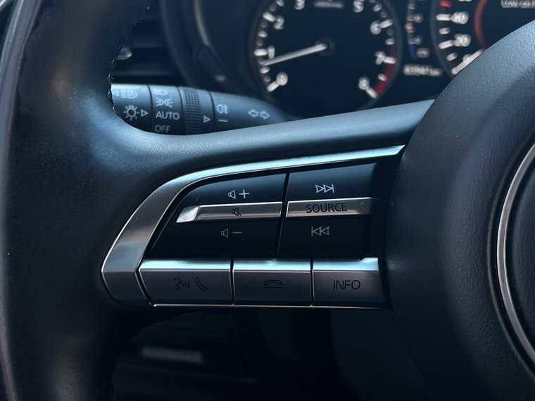 Vehicle Image 23