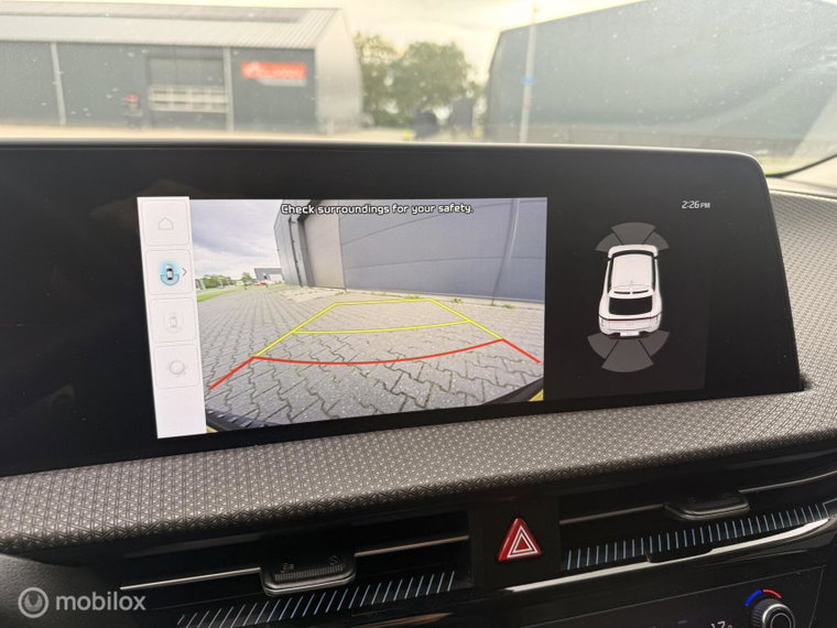 Vehicle Image 22