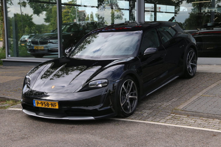 Vehicle Image 24