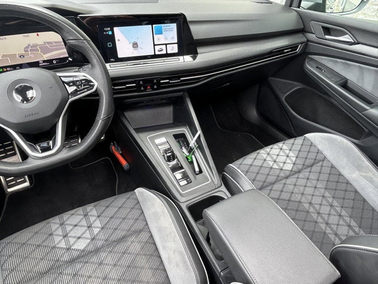 Vehicle Image 30