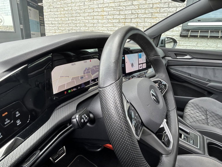 Vehicle Image 37