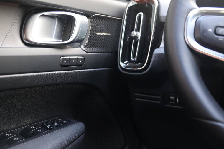 Vehicle Image 33
