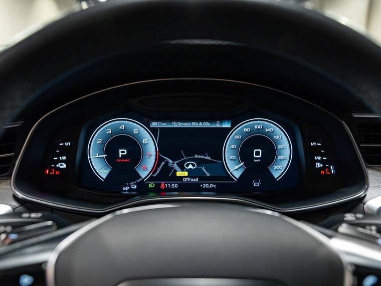 Vehicle Image 30