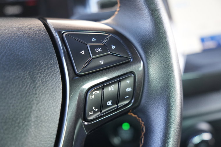 Vehicle Image 23