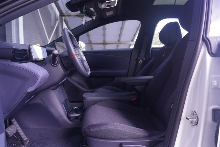 Vehicle Image 45