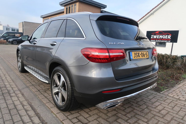 Vehicle Image 36