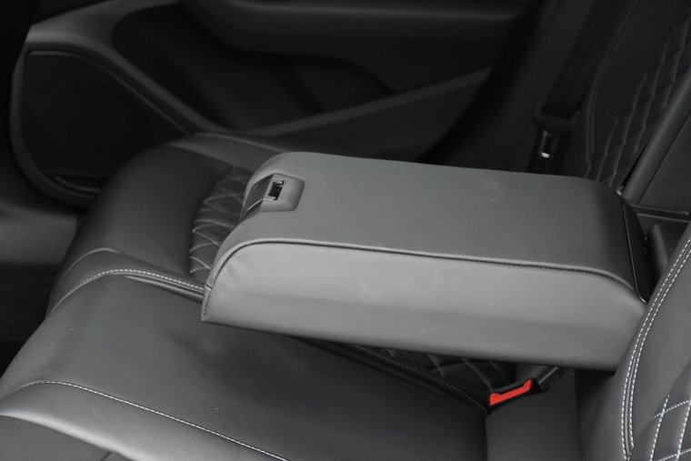 Vehicle Image 48