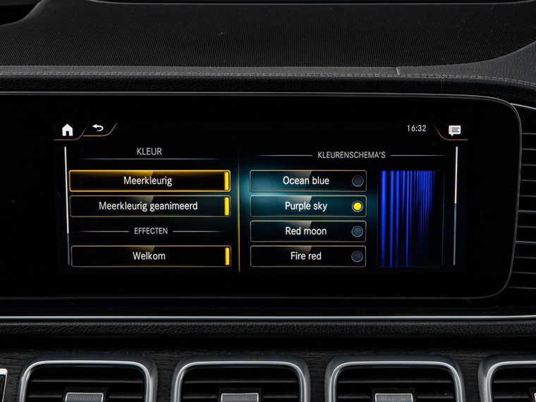 Vehicle Image 43