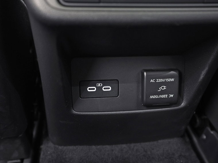 Vehicle Image 26